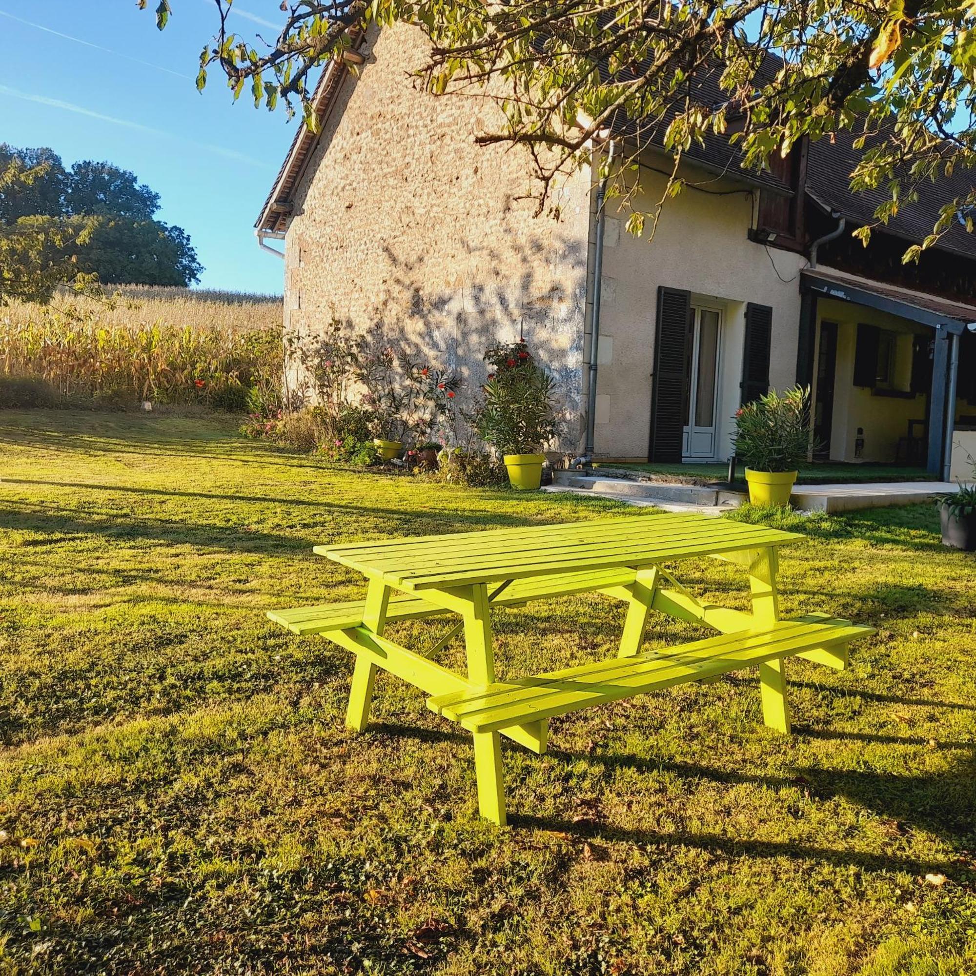 Gite Les Vignes Du Chateau - 4 Personnes Gehee ภายนอก รูปภาพ